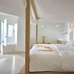 Petinos 4*