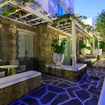 Petinos 4*