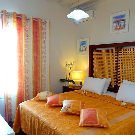 Petinos Hotel