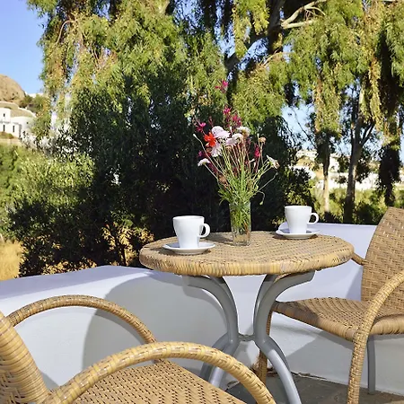 Petinos Hotel