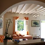 Hotel Petinos