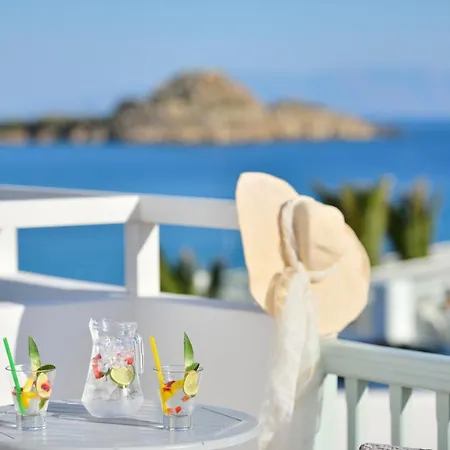Ξενοδοχείο Petinos 4*