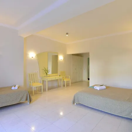 فندق بيتينوس 4*