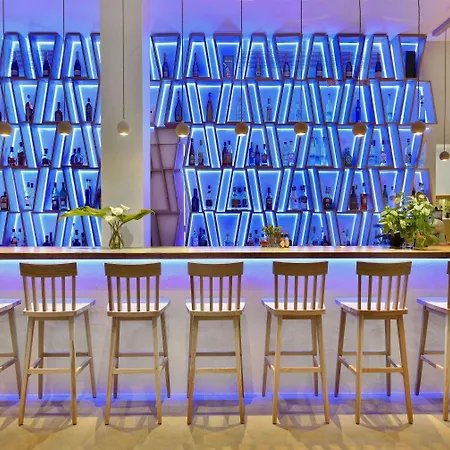 Petinos Hotel Platis Yialos