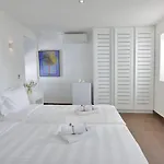 Petinos Hotel 4*